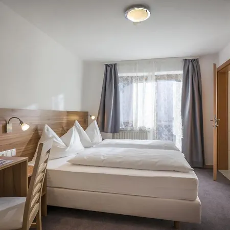 فندق مبيت وإفطار Fruehstueckspension Sport Mayr 3*