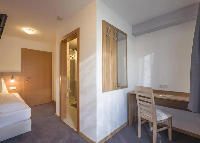 Fruehstueckspension Sport Mayr Panzió 3*