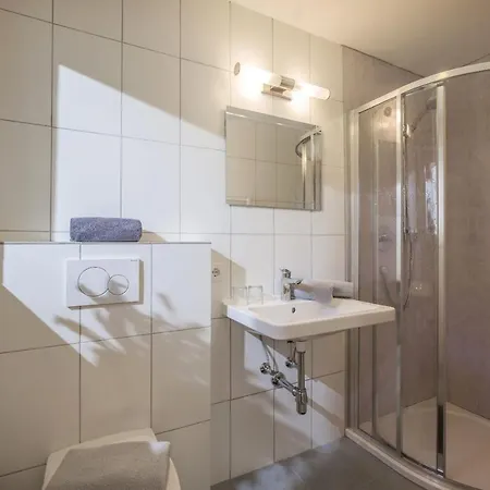 Fruehstueckspension Sport Mayr B&B 솔